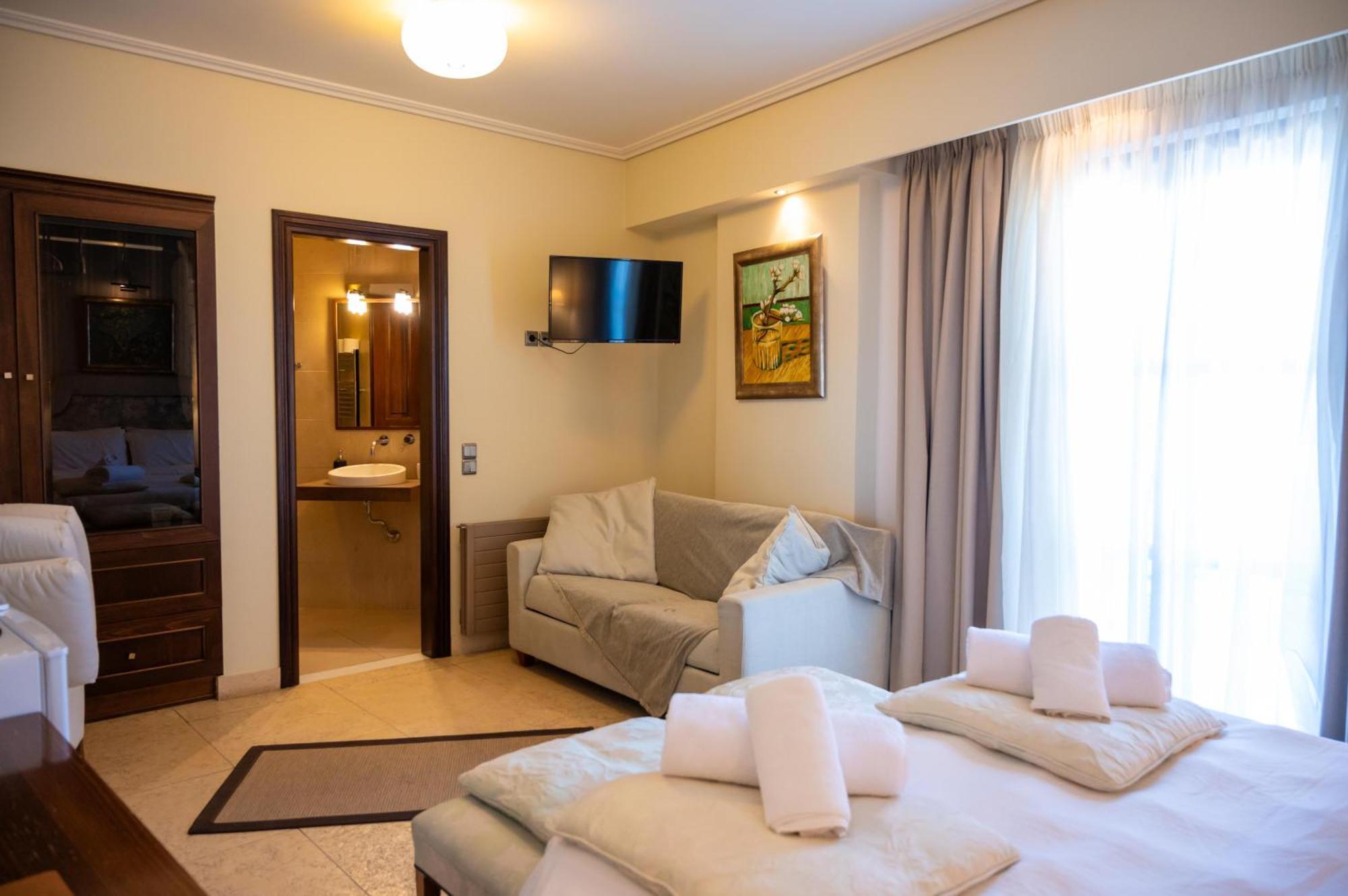 Hotel La Boheme à Gythio Extérieur photo